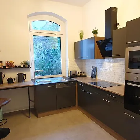 Janpartment - Geraeumig - W-Lan - Natur - Garten - Entspannung - Zentral - 10 Min Wv-Werk - Carport - 24H Checkin Вольфсбург Экстерьер фото