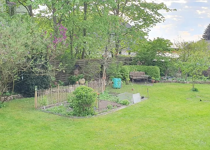 Janpartment - Geraeumig - W-Lan - Natur - Garten - Entspannung - Zentral - 10 Min Wv-Werk - Carport - 24H Checkin