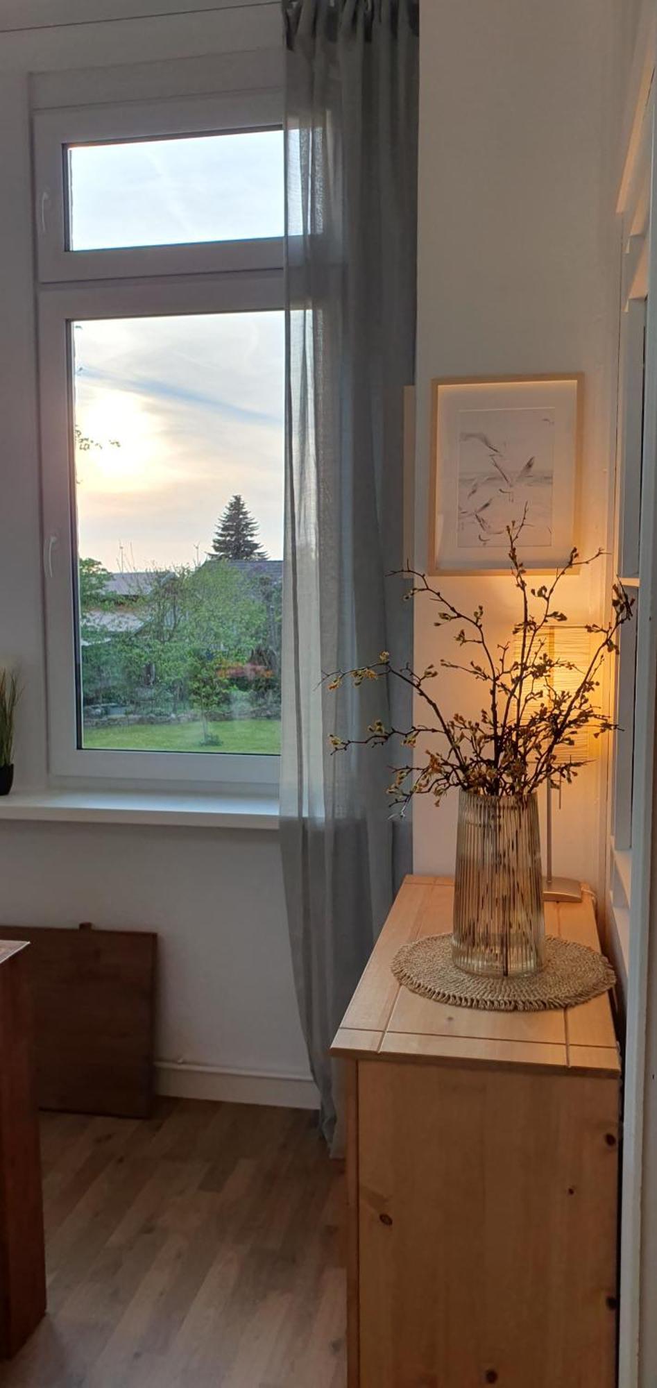Janpartment - Geraeumig - W-lan - - Garten - Entspannung - Zentral - 10 Min Wv-werk - Carport - 24h Checkin Appartement *