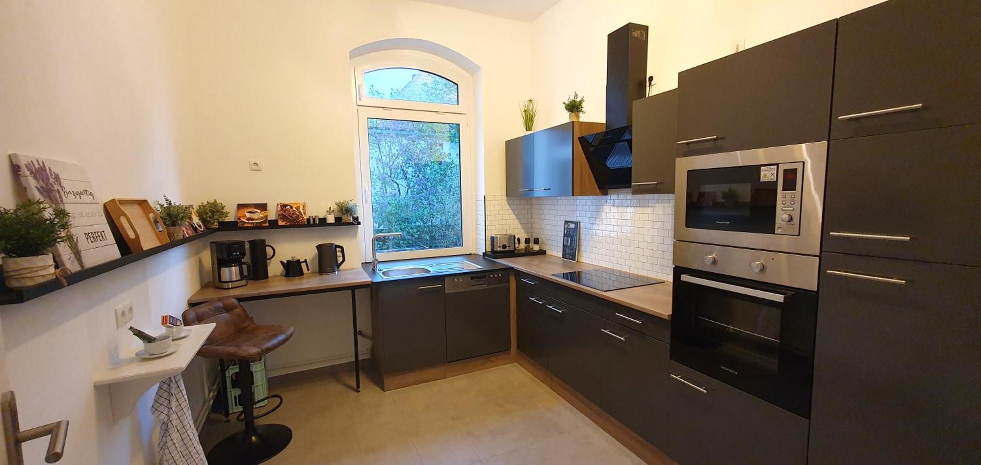Janpartment - Geraeumig - W-lan - - Garten - Entspannung - Zentral - 10 Min Wv-werk - Carport - 24h Checkin Wolfsburg